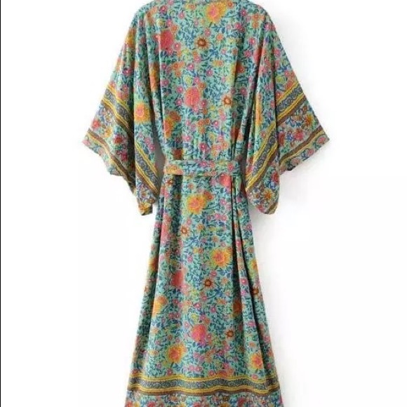 Long Boho Festival Floral Kimono - Picture 4 of 9